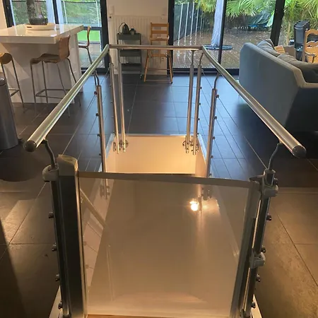 12 Pers Avec Piscine Chauffee 1 Mai Au 30 Sept Willa