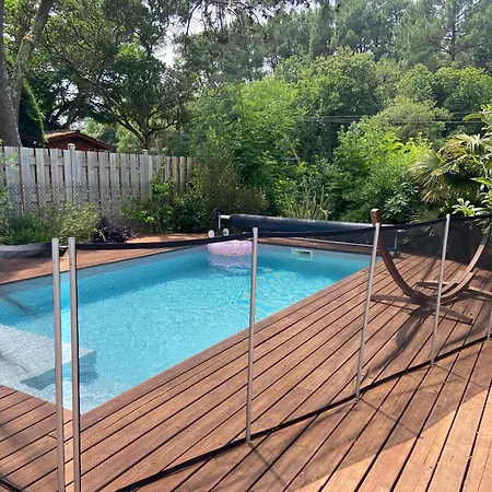 12 Pers Avec Piscine Chauffee 1 Mai Au 30 Sept Willa Arcachon