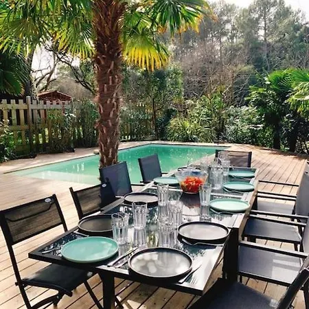 Villa Arcachon 12 Pers Avec Piscine Chauffee Et Rafraichisseur Villa *