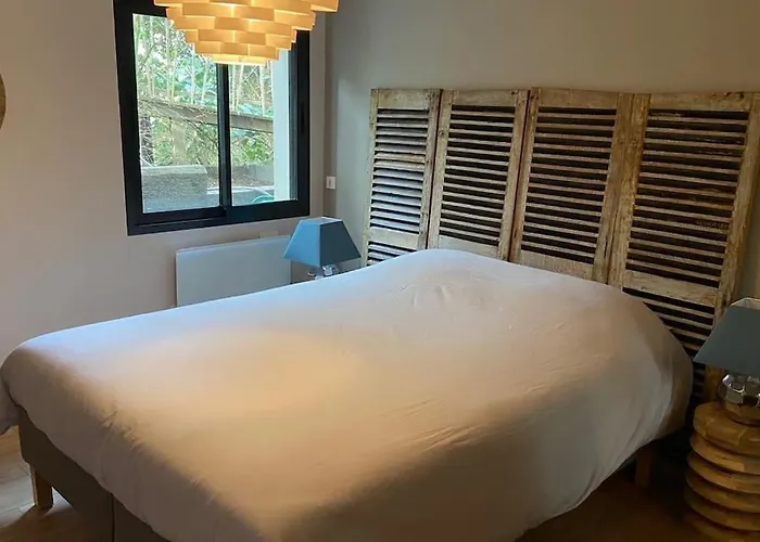 12 Pers Avec Piscine Chauffee 1 Mai Au 30 Sept Βίλα