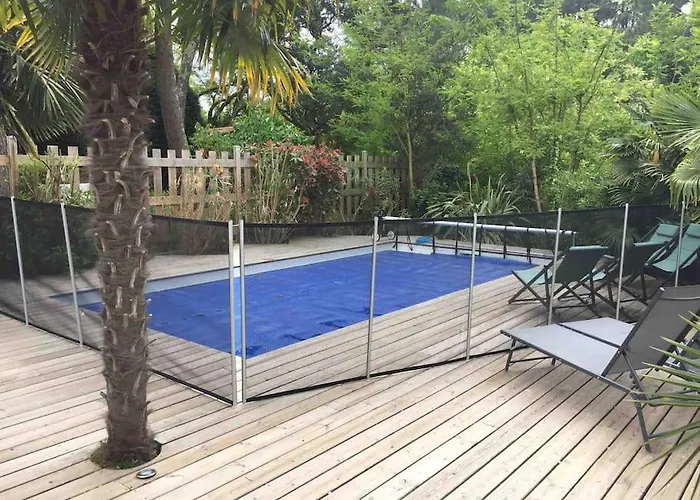 Villa 12 Pers Avec Piscine Chauffee 1 Mai Au 30 Sept