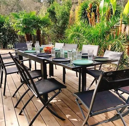 12 Pers Avec Piscine Chauffee 1 Mai Au 30 Sept *