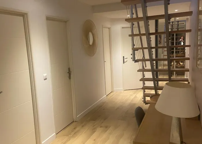 12 Pers Avec Piscine Chauffee 1 Mai Au 30 Sept Βίλα